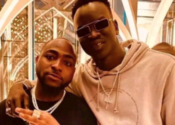 Chamdena Level Meets Davido: The “Failed Career-Boosting” Selfie